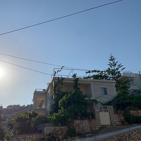 Ylli Cunaj Apartments Sarandë Eksteriør bilde