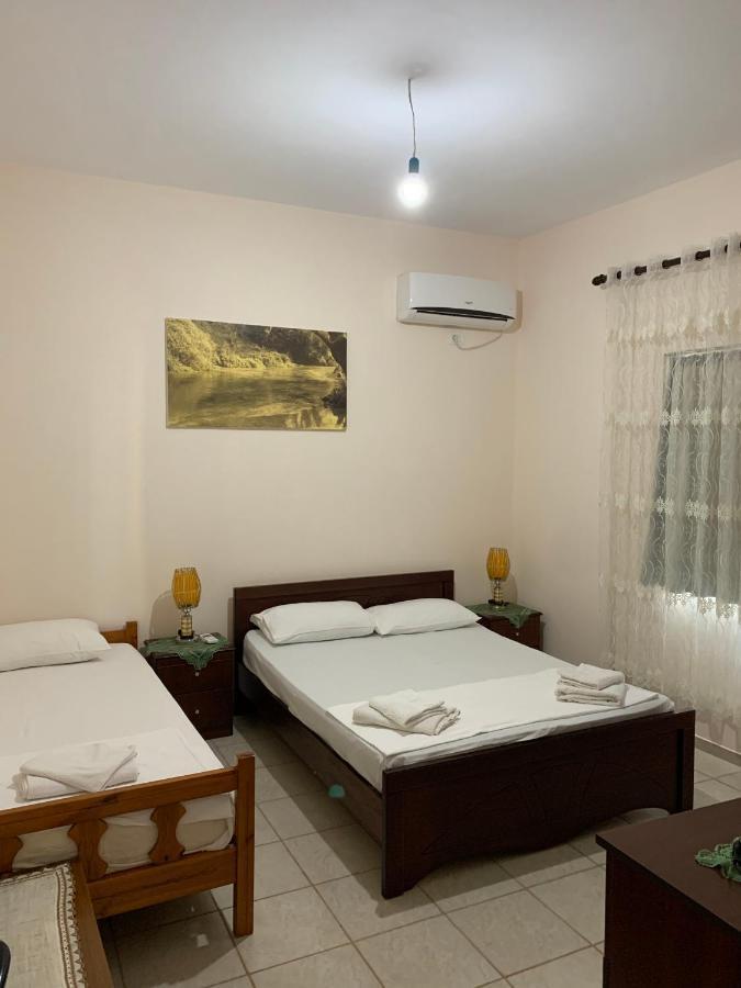Ylli Cunaj Apartments Sarandë Eksteriør bilde