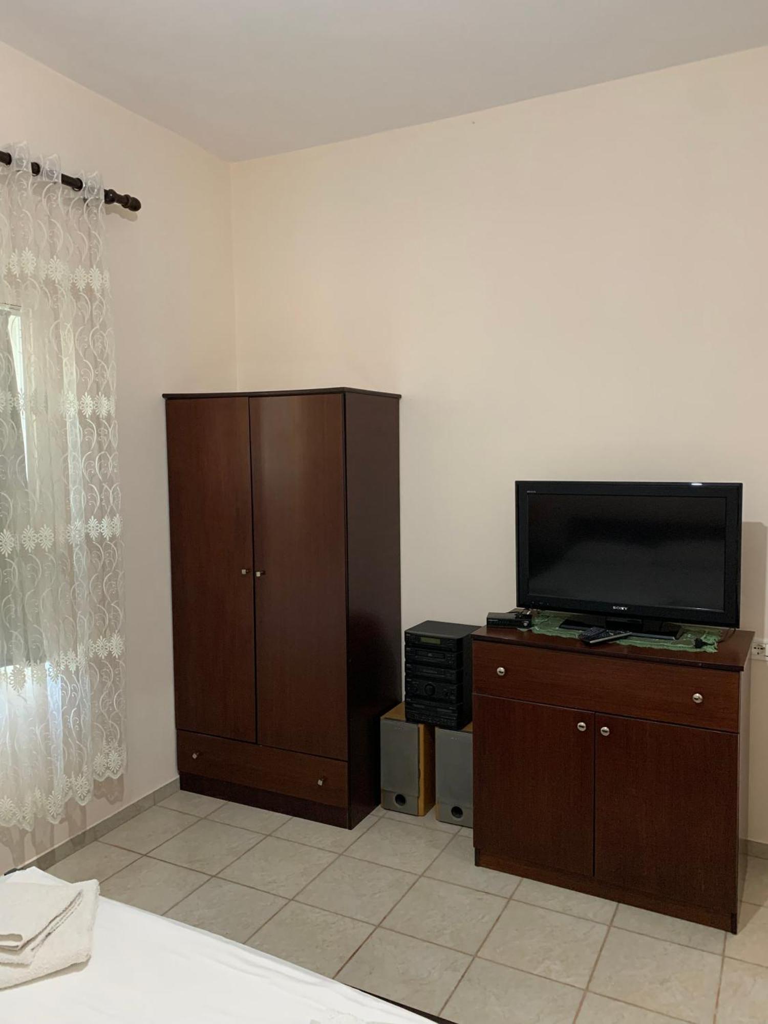 Ylli Cunaj Apartments Sarandë Eksteriør bilde
